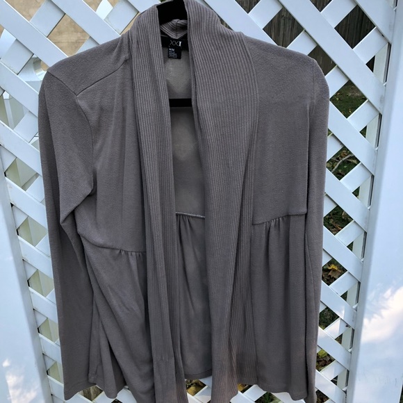 Forever 21 Sweaters - Forever 21 tan cardigan sz M